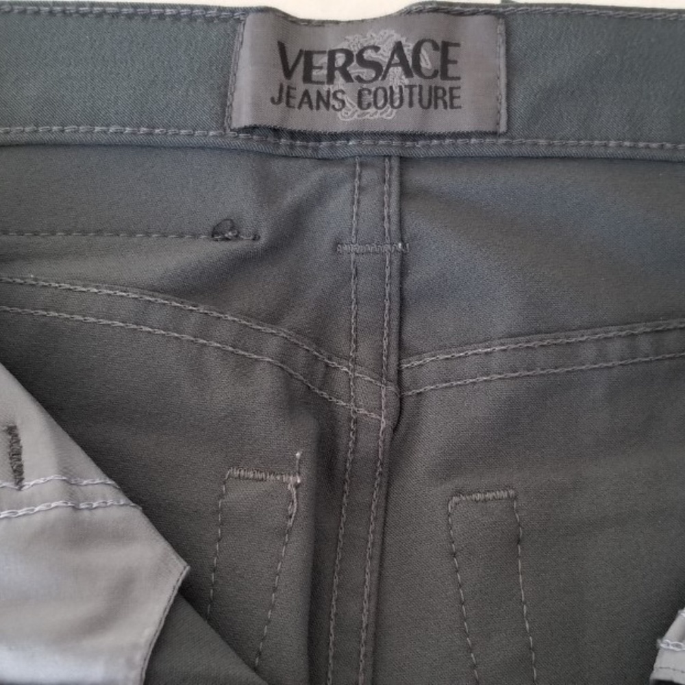 Authentic Versace Jeans - Picture 2 of 6